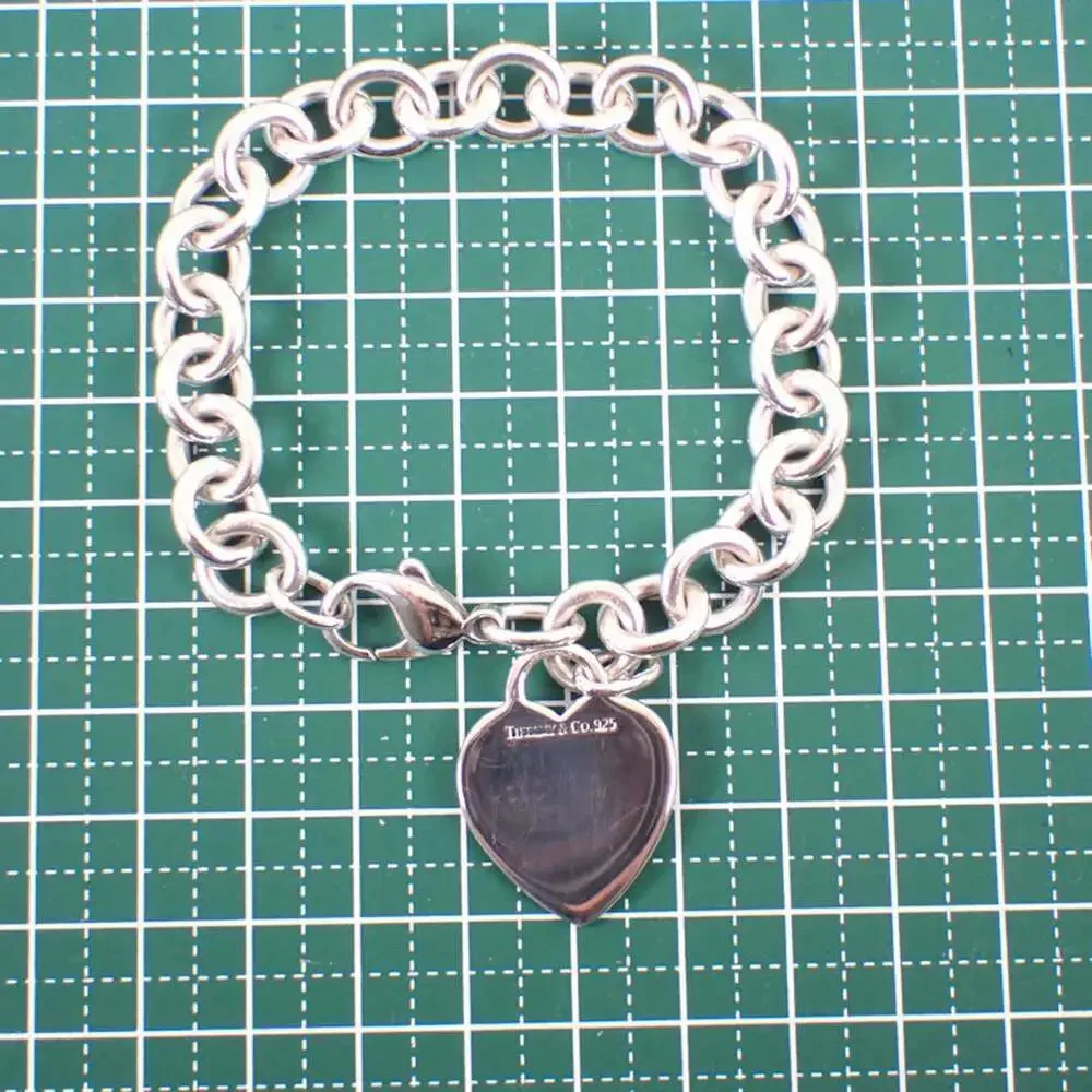 TIFFANY Silver Heart Charm Bracelet